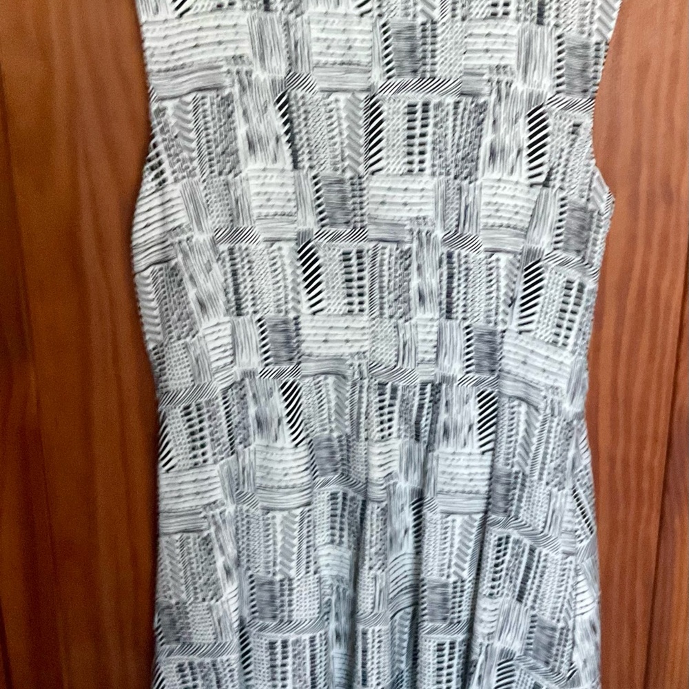 black and white brunch dress!